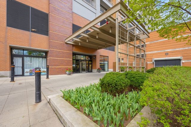1530 S STATE Street 414, Chicago, IL 60605