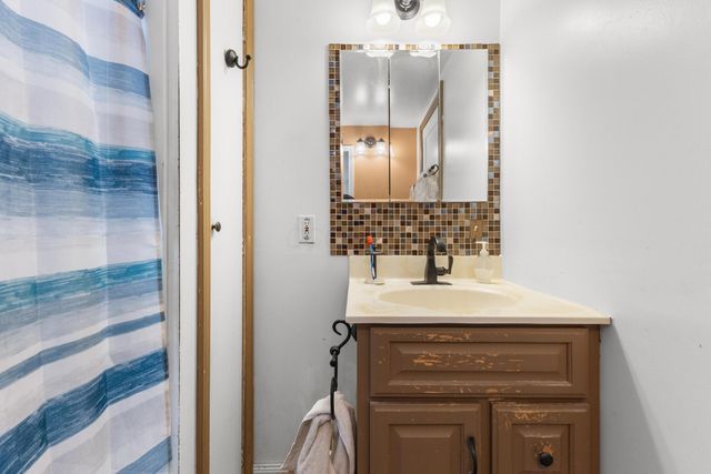 1258 E 21st Avenue, Columbus, OH 43211