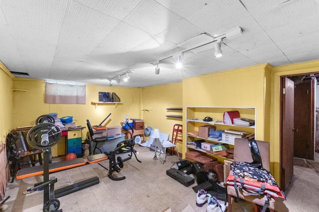 1258 E 21st Avenue, Columbus, OH 43211