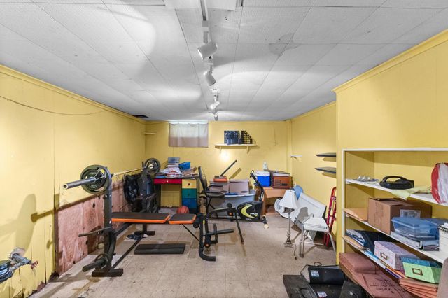 1258 E 21st Avenue, Columbus, OH 43211