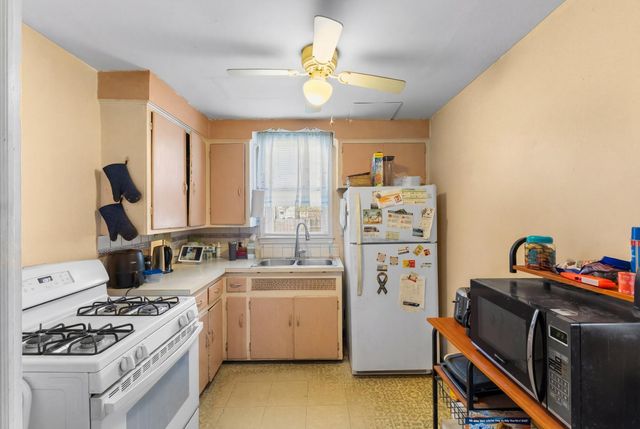 1258 E 21st Avenue, Columbus, OH 43211