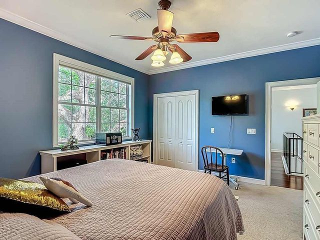 7330 36th Court, Vero Beach, FL 32967