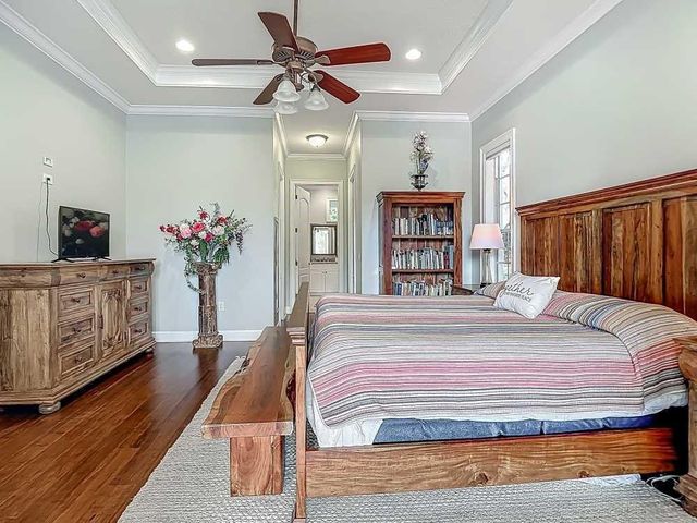 7330 36th Court, Vero Beach, FL 32967