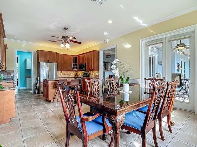 7330 36th Court, Vero Beach, FL 32967