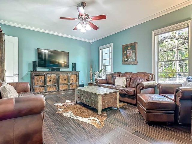 7330 36th Court, Vero Beach, FL 32967