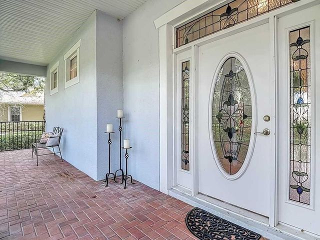 7330 36th Court, Vero Beach, FL 32967