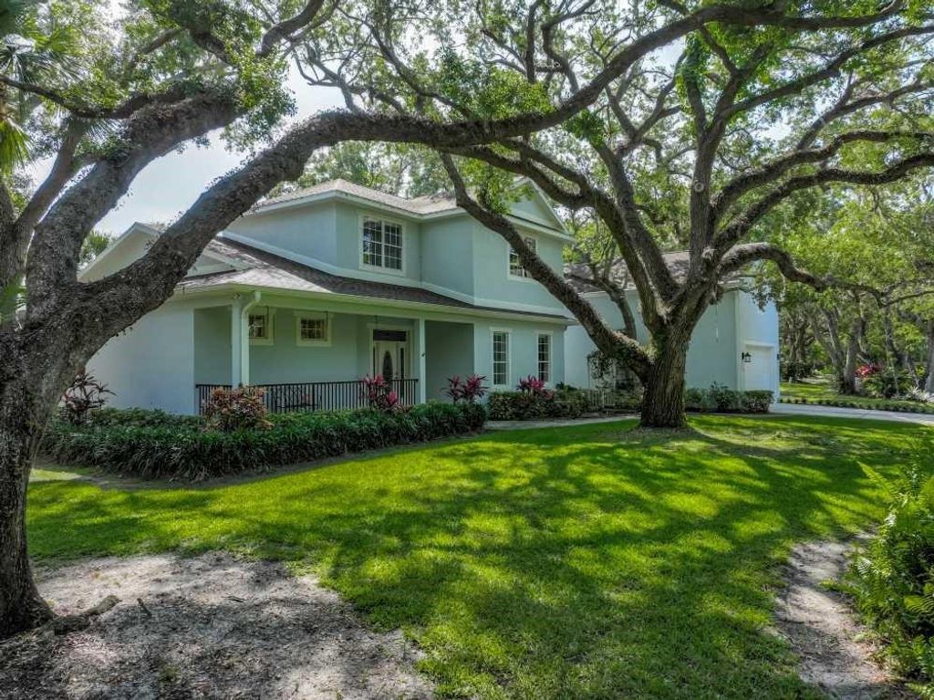 7330 36th Court, Vero Beach, FL 32967