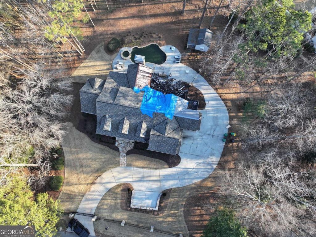 2135 Clay Drive, Sandy Springs, GA 30350