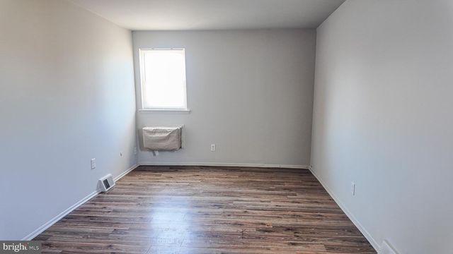 4718 HEGERMAN TER, Philadelphia, PA 19114