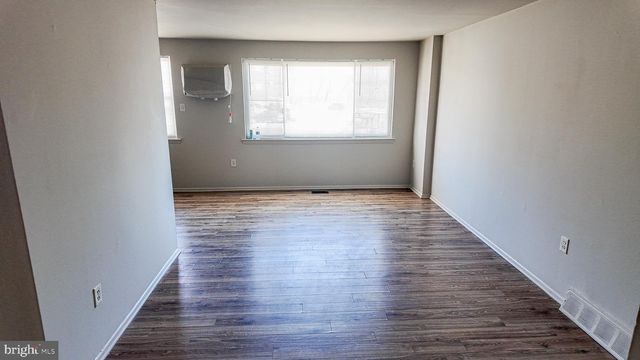 4718 HEGERMAN TER, Philadelphia, PA 19114