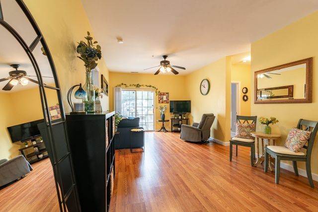 23 Hampshire Rd 113, Methuen, MA 01844