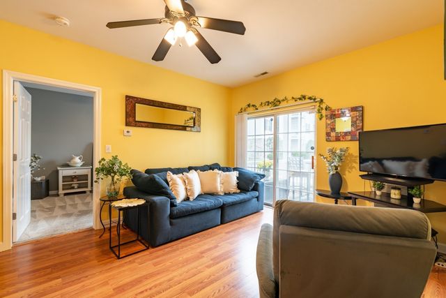 23 Hampshire Rd 113, Methuen, MA 01844