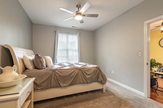 23 Hampshire Rd 113, Methuen, MA 01844