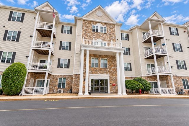 23 Hampshire Rd 113, Methuen, MA 01844