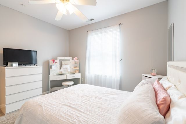 23 Hampshire Rd 113, Methuen, MA 01844