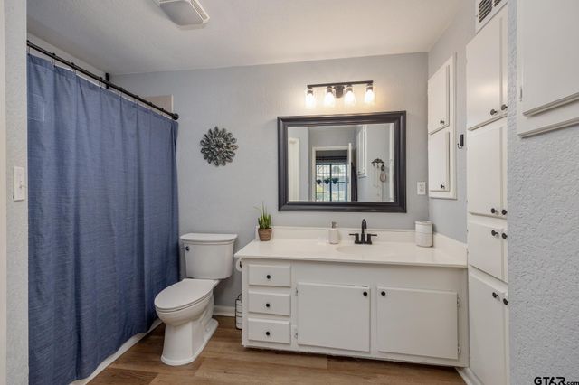 5717 Eaglewood Cir, Tyler, TX 75703