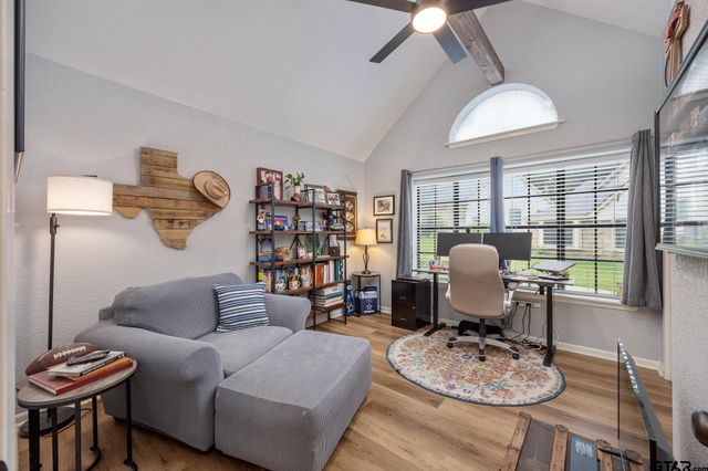 5717 Eaglewood Cir, Tyler, TX 75703
