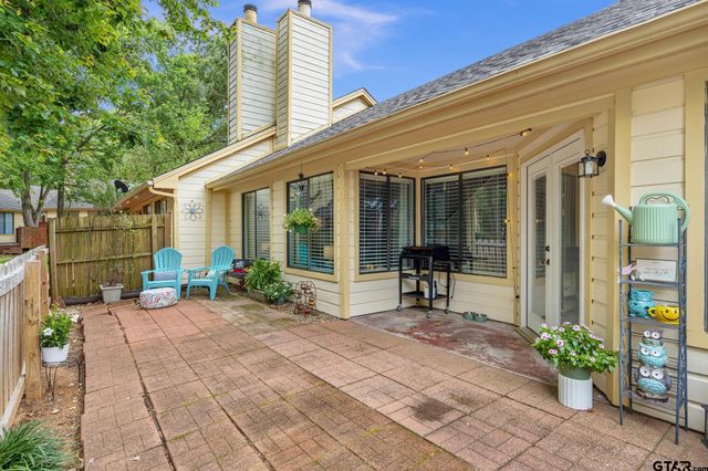 5717 Eaglewood Cir, Tyler, TX 75703