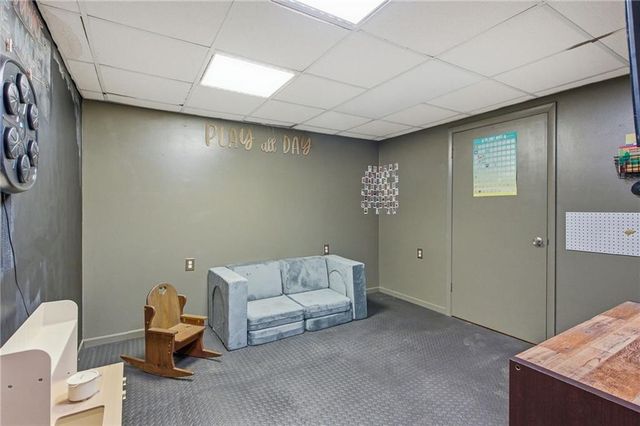 11711 W 100th Terrace, Overland Park, KS 66214