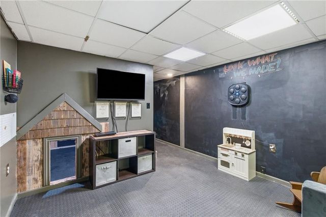 11711 W 100th Terrace, Overland Park, KS 66214