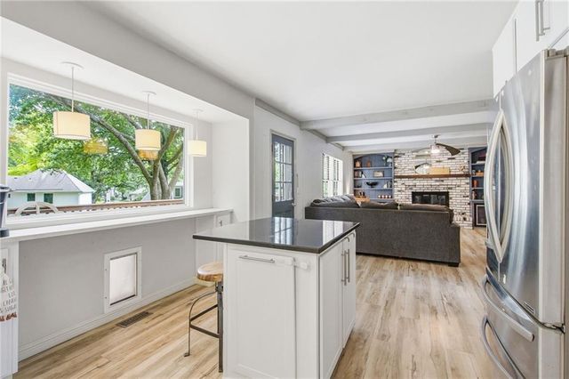 11711 W 100th Terrace, Overland Park, KS 66214
