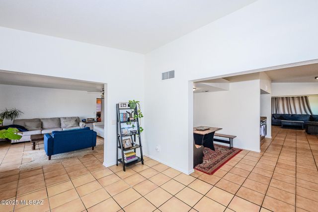 960 Via Puebla, Rio Rico, AZ 85648