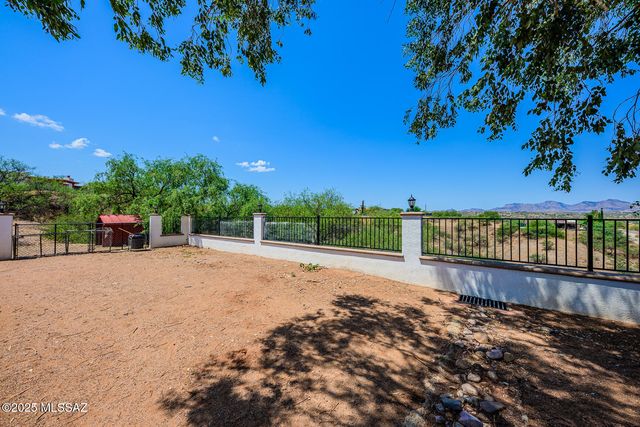 960 Via Puebla, Rio Rico, AZ 85648