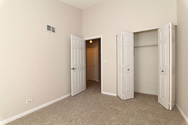 1833 Barnhill Drive, Mundelein, IL 60060