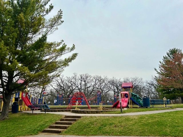 1833 Barnhill Drive, Mundelein, IL 60060