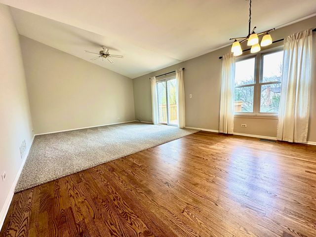 1833 Barnhill Drive, Mundelein, IL 60060