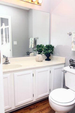 1833 Barnhill Drive, Mundelein, IL 60060