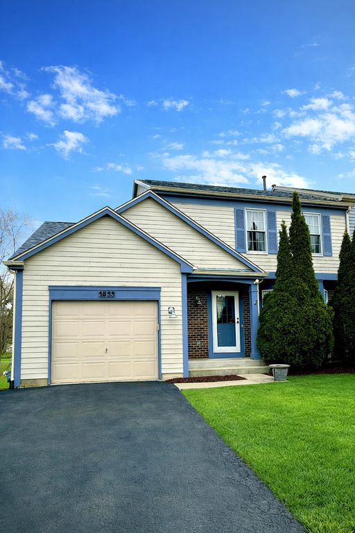 1833 Barnhill Drive, Mundelein, IL 60060