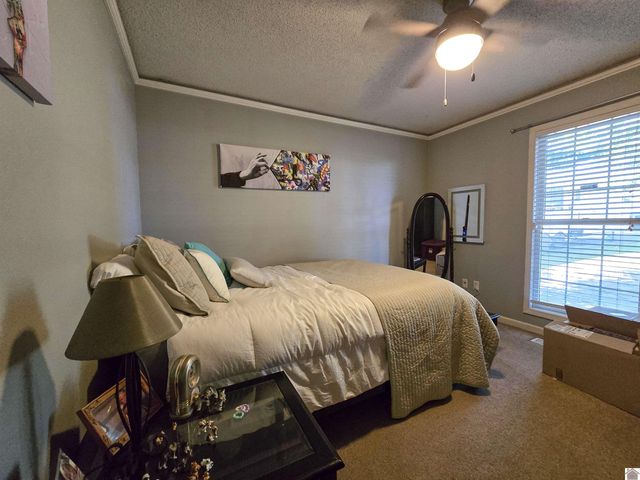 121 Raintree, Paducah, KY 42001