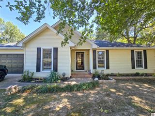 121 Raintree, Paducah, KY 42001