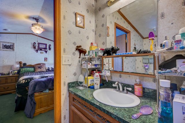 43 Lamplighter Drive, Conway, NH 03818