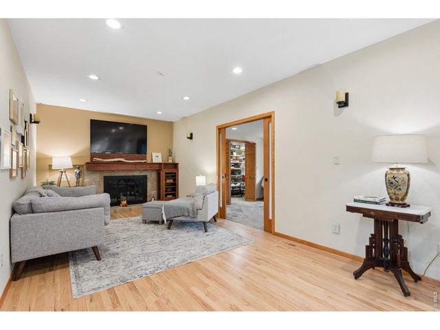 24 University Cir, Longmont, CO 80503