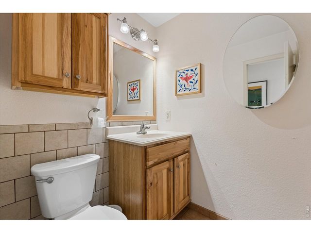24 University Cir, Longmont, CO 80503