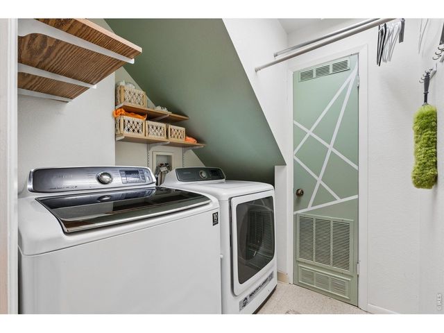 24 University Cir, Longmont, CO 80503