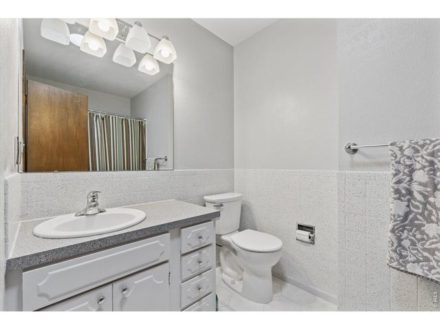 24 University Cir, Longmont, CO 80503
