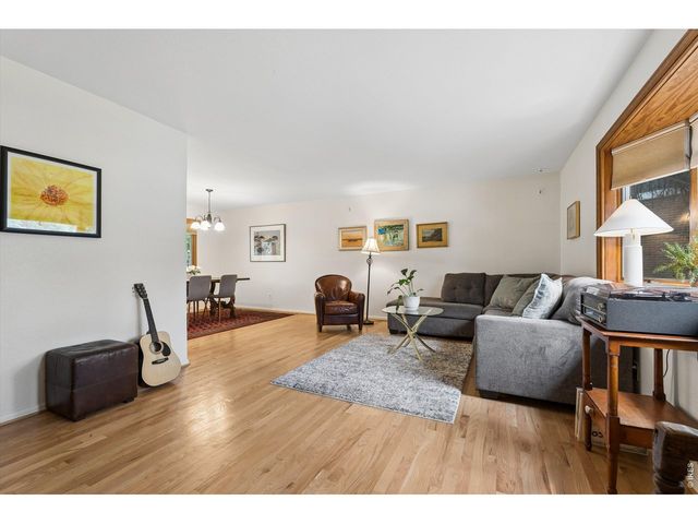 24 University Cir, Longmont, CO 80503