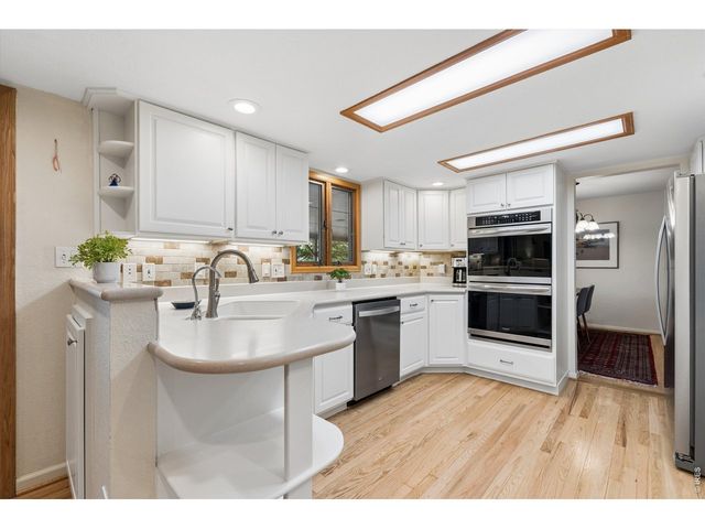 24 University Cir, Longmont, CO 80503