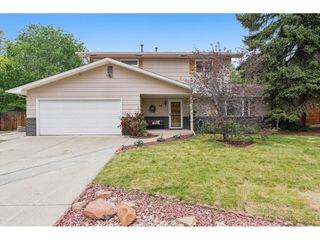 24 University Cir, Longmont, CO 80503