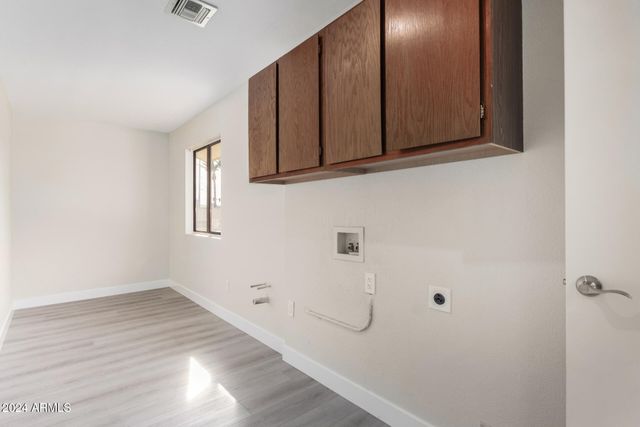 17010 N 127th Drive, Sun City West, AZ 85375