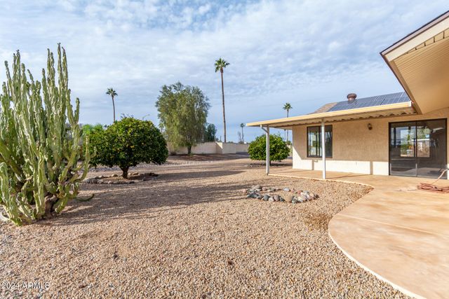 17010 N 127th Drive, Sun City West, AZ 85375