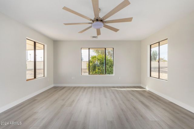 17010 N 127th Drive, Sun City West, AZ 85375