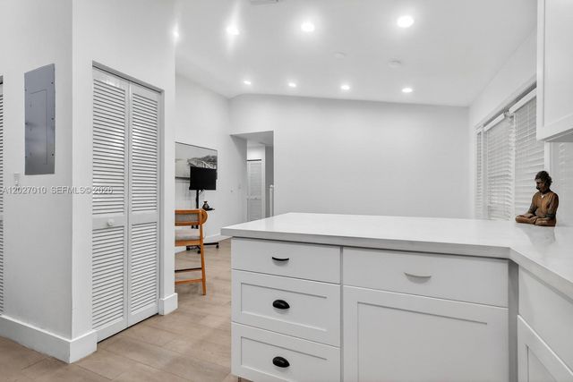18847 NW 83rd Place, Hialeah, FL 33015