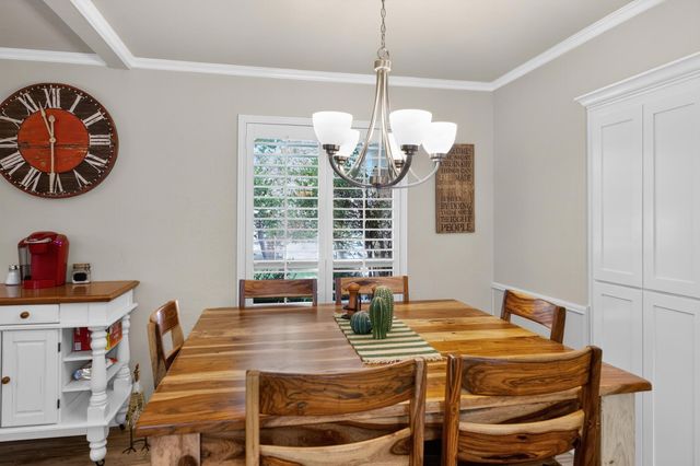 623 S Harbor Court, Granbury, TX 76048