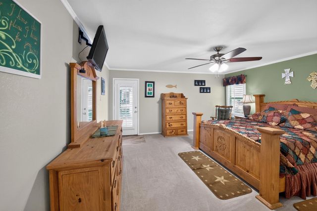 623 S Harbor Court, Granbury, TX 76048