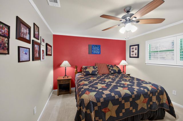 623 S Harbor Court, Granbury, TX 76048