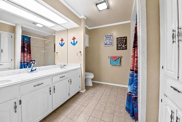 623 S Harbor Court, Granbury, TX 76048